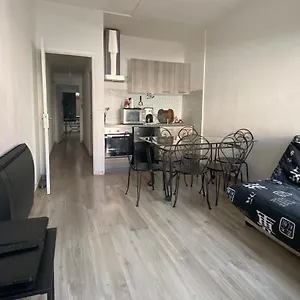 Appartement Cœur De Au 1er 66m2, Vu Sur La Place, Gap
